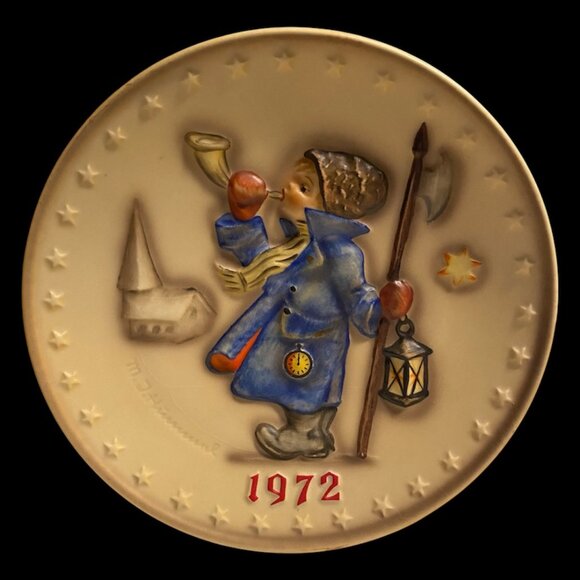1972 Goebel Hummel “Hear ye, Hear ye” Annual Plate with Original Box - Picture 2 of 3